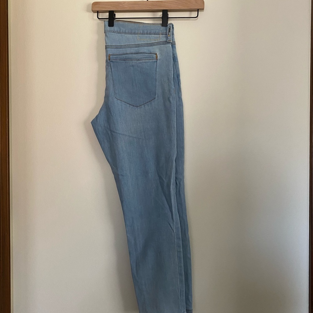 Lole Women's Light Blue Skinny Jeans